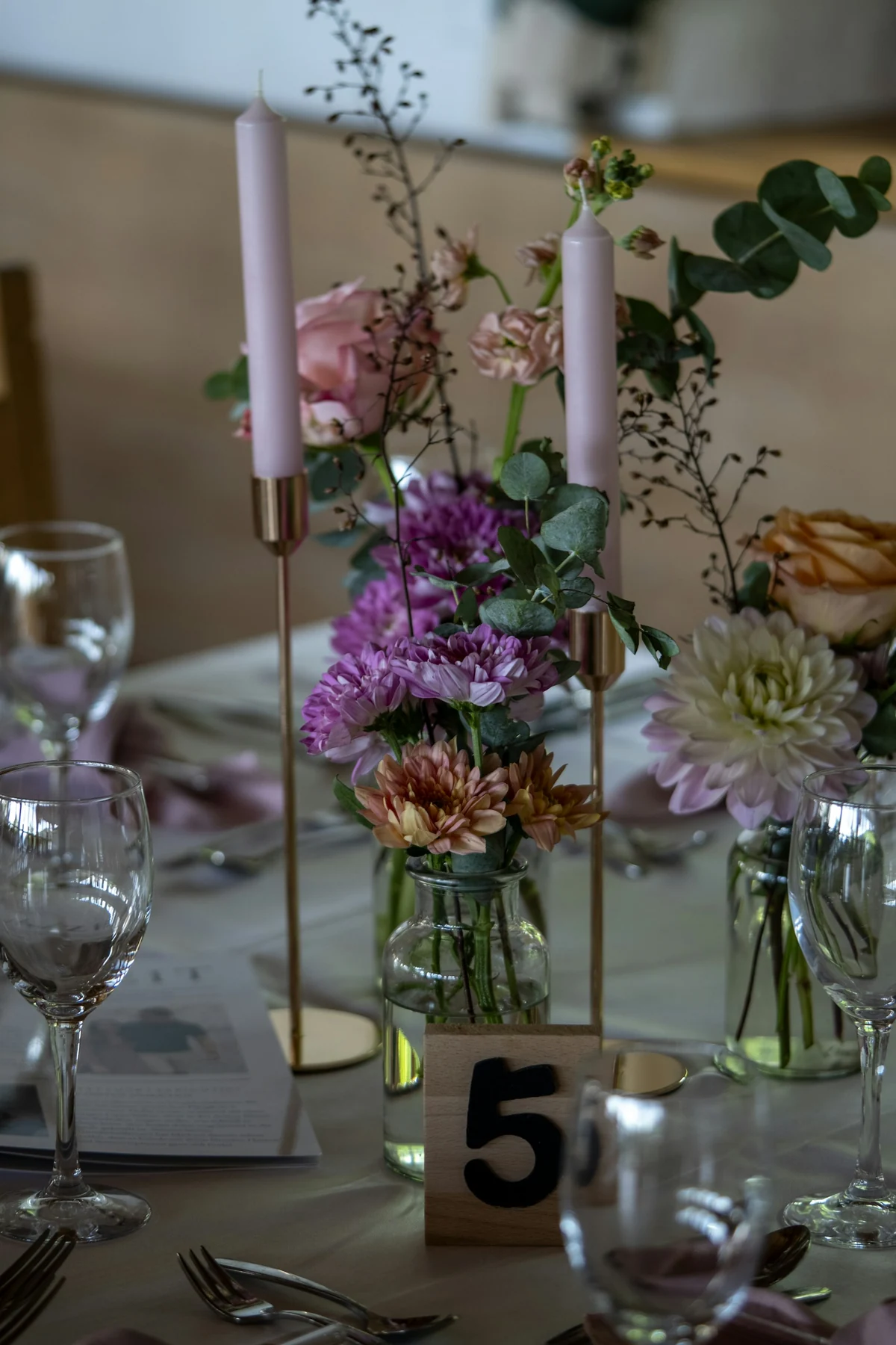 Romantic wedding details with soft light and flowers